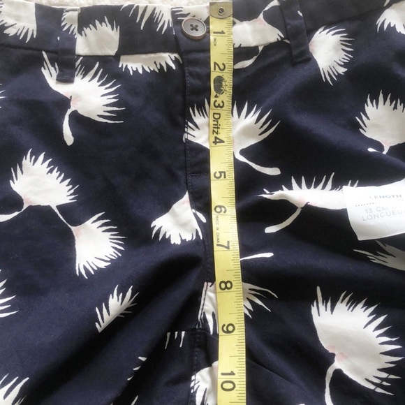 Old Navy Tropical Palm Leaf Shorts Sz 2 - Picture 4 of 11